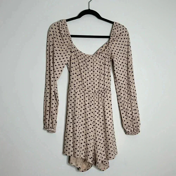 Stone Heart Print Tie Back Long Sleeve Romper - Picture 5 of 12